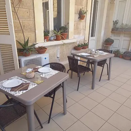 Dimora Di Acanto לינה וארוחת בוקר