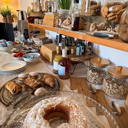 לינה וארוחת בוקר Dimora Di Acanto לצ'ה