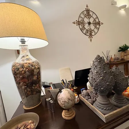 Oda ve Kahvaltı Dimora Di Acanto 3*